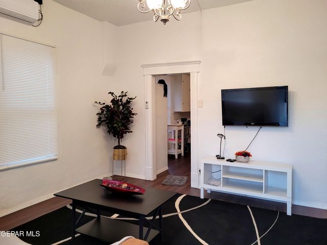 806 MUNDY Drive 1, El Paso, TX 79902