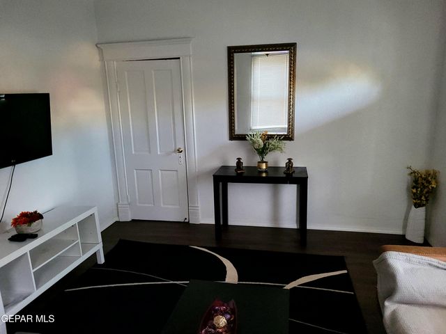 806 MUNDY Drive 1, El Paso, TX 79902