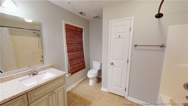 5811 Mondavi Place, Fayetteville, NC 28314