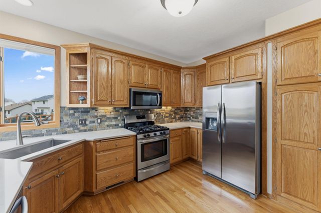 19791 Evensong Avenue, Farmington, MN 55024