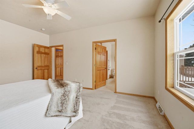 N194 EASTOWNE LANE, Appleton, WI 54915