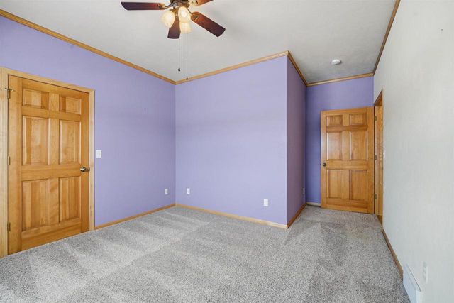N194 EASTOWNE LANE, Appleton, WI 54915