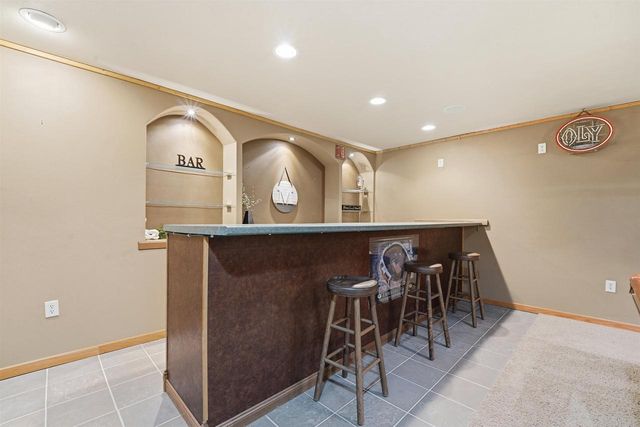 N194 EASTOWNE LANE, Appleton, WI 54915