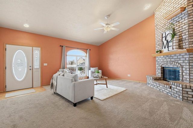 N194 EASTOWNE LANE, Appleton, WI 54915