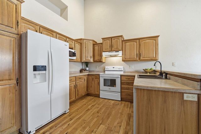 N194 EASTOWNE LANE, Appleton, WI 54915