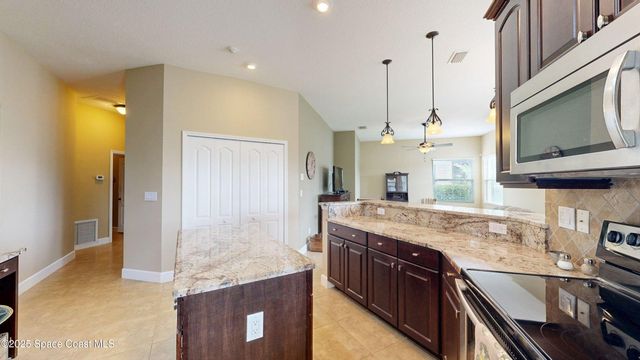 1522 Tralee Bay Avenue, Melbourne, FL 32940