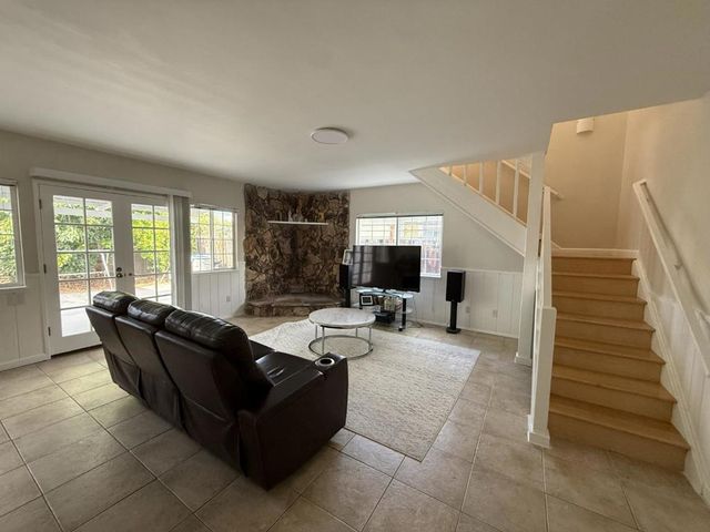 882 Tallman Court, San Jose, CA 95123