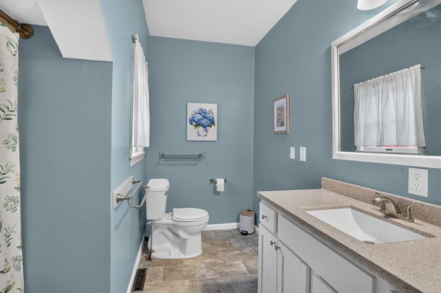 125 E Lincoln Street, Grand Ledge, MI 48837