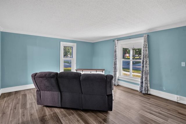 125 E Lincoln Street, Grand Ledge, MI 48837