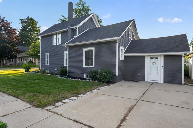 125 E Lincoln Street, Grand Ledge, MI 48837