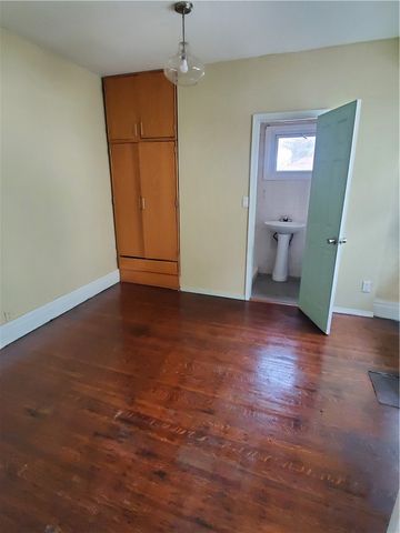 566 Lexington Avenue, Rochester, NY 14613