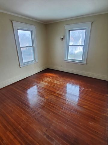 566 Lexington Avenue, Rochester, NY 14613