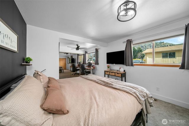 840 Crawford Ave, Wenatchee, WA 98801