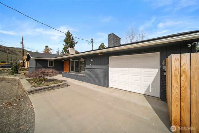 840 Crawford Ave, Wenatchee, WA 98801