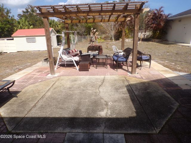 3950 Fooshe Avenue, Sebastian, FL 32976