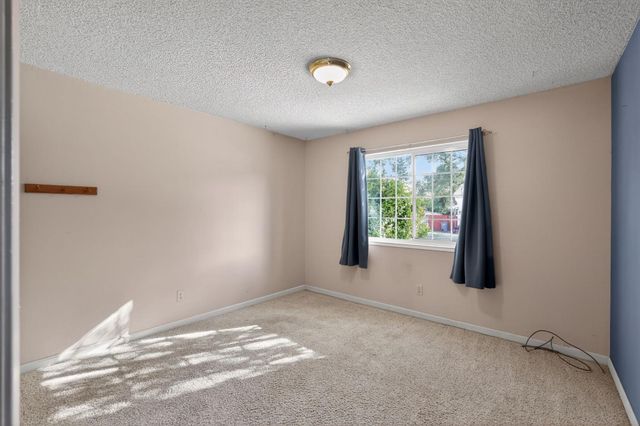 8260 E Granite Dr, Granite Bay, CA 95746