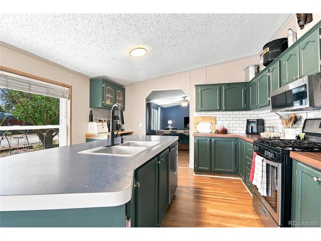 7525 E 82nd Ave, Commerce City, CO 80022