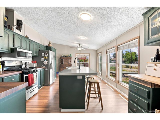 7525 E 82nd Ave, Commerce City, CO 80022
