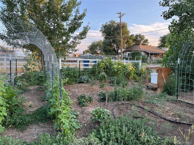 7525 E 82nd Ave, Commerce City, CO 80022
