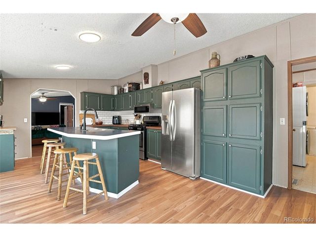7525 E 82nd Ave, Commerce City, CO 80022