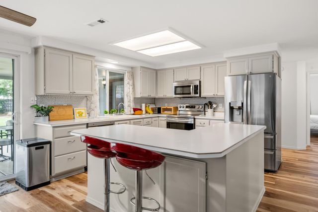 2128 Terrel Drive, Medford, OR 97501