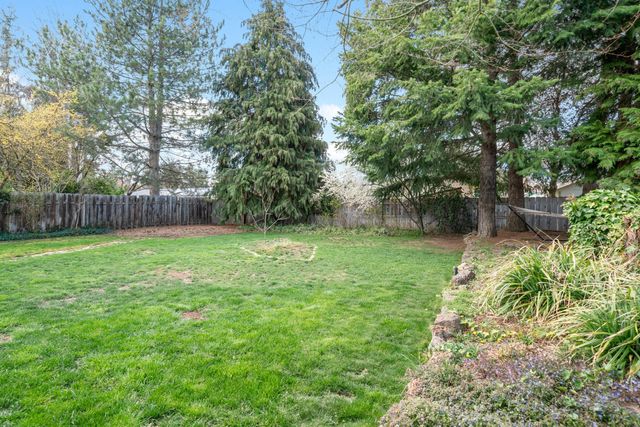 2128 Terrel Drive, Medford, OR 97501