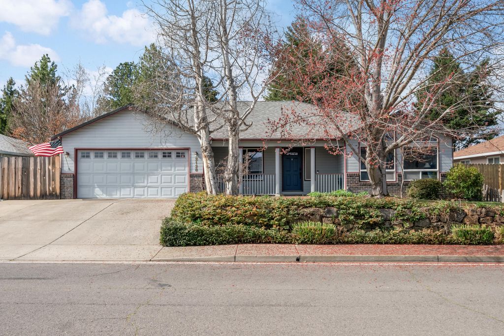 2128 Terrel Drive, Medford, OR 97501