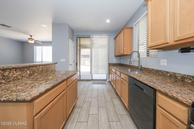 2262 W Night Air Lane, Tucson, AZ 85741