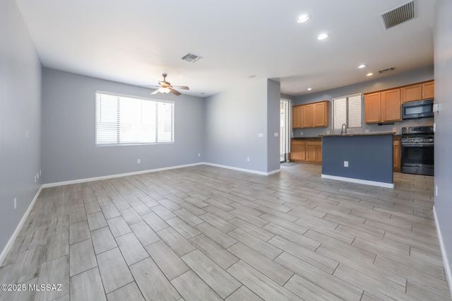 2262 W Night Air Lane, Tucson, AZ 85741