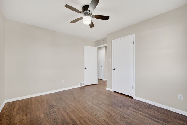 4128 E 27th Street, Des Moines, IA 50317