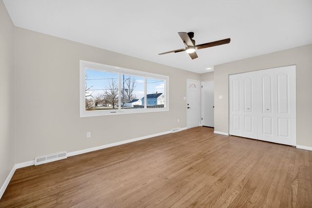 4128 E 27th Street, Des Moines, IA 50317