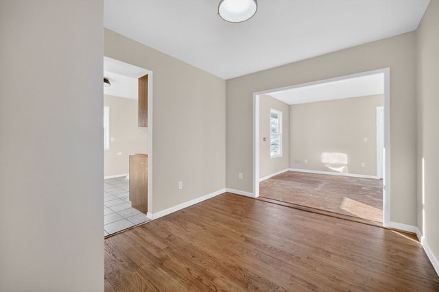 4128 E 27th Street, Des Moines, IA 50317