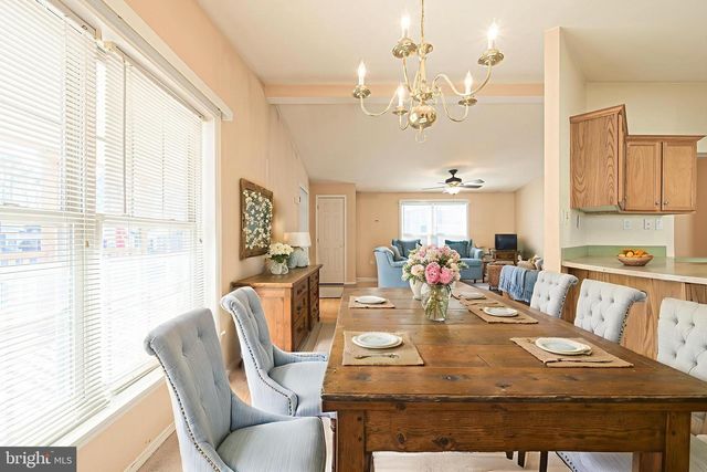 74 KNOLLWOOD DR, Mays Landing, NJ 08330