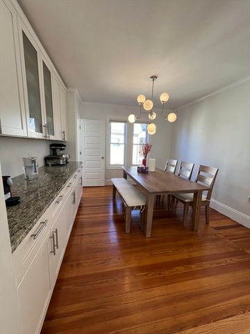 474 Albemarle Rd 2, Newton, MA 02460