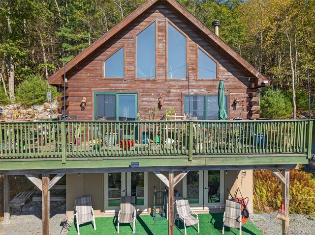129 Hallock Road, Barryville, NY 12719