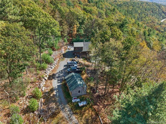 129 Hallock Road, Barryville, NY 12719