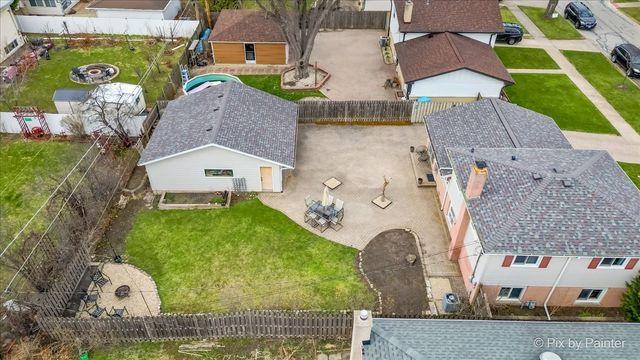 458 N 5th Avenue, Des Plaines, IL 60016