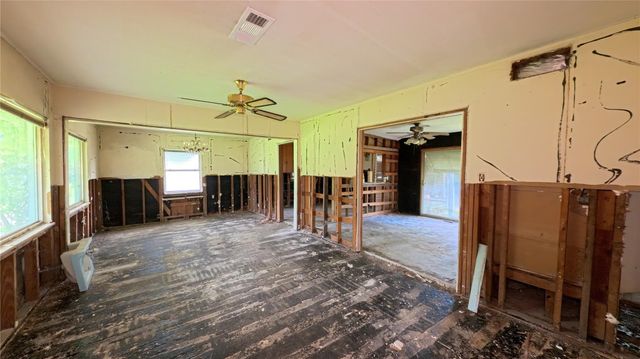 12925 Harvey Lane, Houston, TX 77013