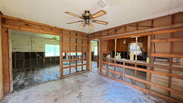 12925 Harvey Lane, Houston, TX 77013