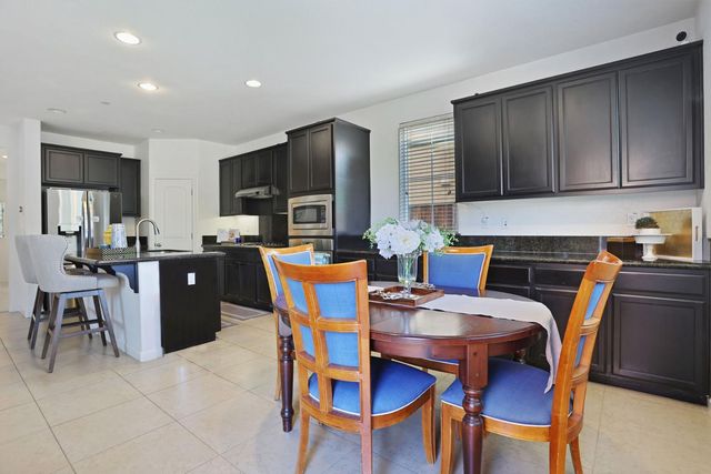 421 W Cupertino Ave, Mountain House, CA 95391