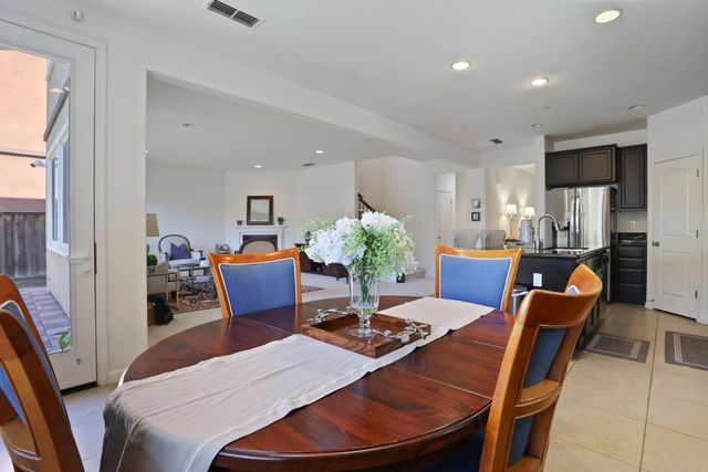 421 W Cupertino Ave, Mountain House, CA 95391