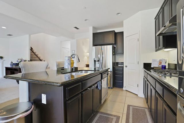 421 W Cupertino Ave, Mountain House, CA 95391