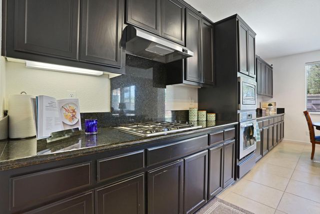 421 W Cupertino Ave, Mountain House, CA 95391