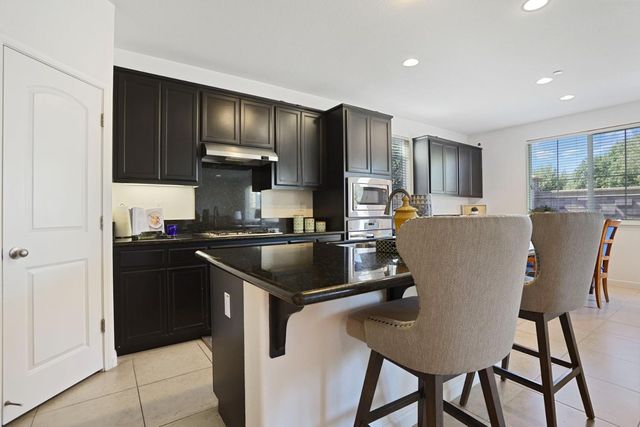 421 W Cupertino Ave, Mountain House, CA 95391