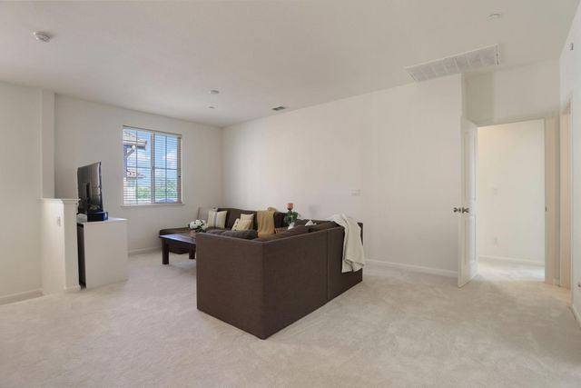 421 W Cupertino Ave, Mountain House, CA 95391