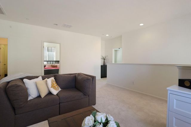 421 W Cupertino Ave, Mountain House, CA 95391