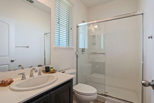 421 W Cupertino Ave, Mountain House, CA 95391