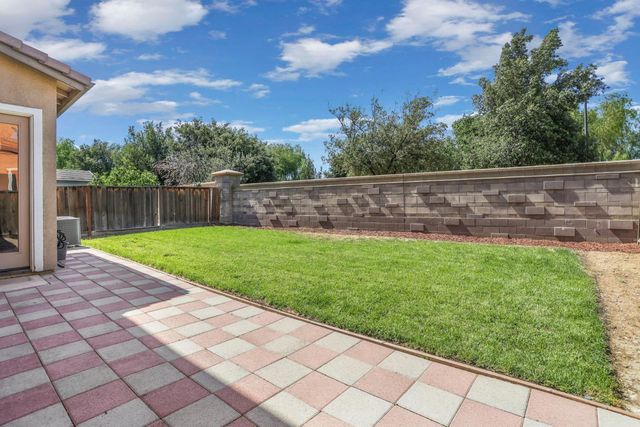 421 W Cupertino Ave, Mountain House, CA 95391