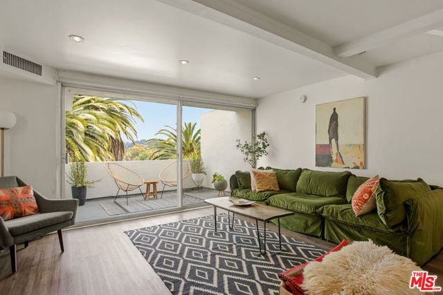 1701 Clinton Street 325, Los Angeles, CA 90026