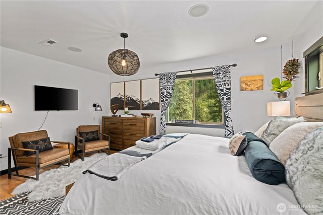 8816 Derby Canyon Road, Peshastin, WA 98847